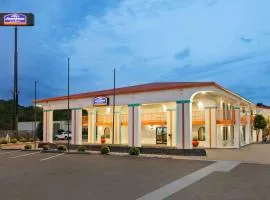 Howard Johnson by Wyndham Chattanooga Lookout Mountain I-24