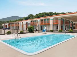 Howard Johnson by Wyndham Chattanooga Lookout Mountain I-24, hotel v destinaci Chattanooga