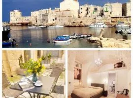 GIOVINAZZO HISTORIC APULIA old town stone house with private patio