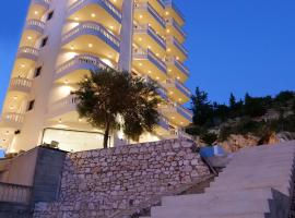 Sky Way SKK Luxury Apartments, hotel a Sarandë