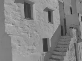 stone house in Kathlikaros