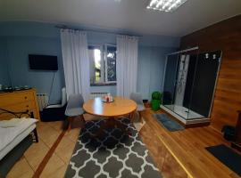 Cottage Room- Agroturystyka, cheap hotel in Strzegowo-Osada