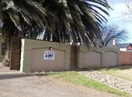 Nonesi Lodge