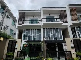 Boxsoon Nimman 3 # 4beds 4bahts