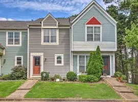 Norcross Townhome about 18 Mi to Dtwn Atlanta!