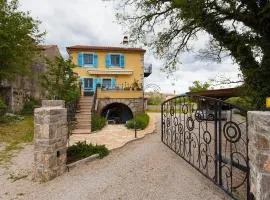 Apartments with parking space Kornic, Krk - 11506