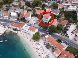 Apartments by the sea Sumpetar, Omis - 11462