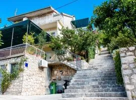 Apartments with parking space Trpanj, Peljesac - 11545