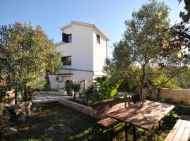 Apartment Okrug Donji 13732a