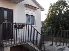 Apartments by the sea Vinisce, Trogir - 13775
