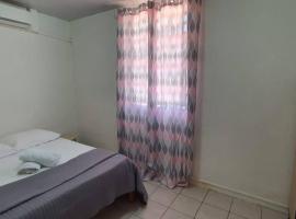 Mana - Rue de l église, hotel v destinaci Mana