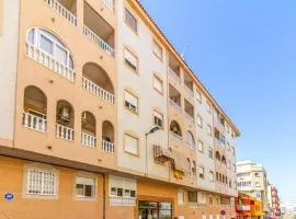 Cozy Apartment In Torrevieja With Wifi