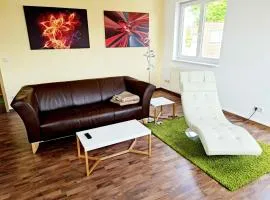 KARINO helles Apartment über den Havel-Gärten auf der Dominsel
