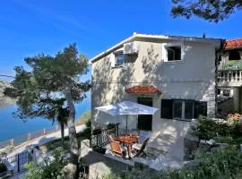 Apartments by the sea Novigrad - 14028