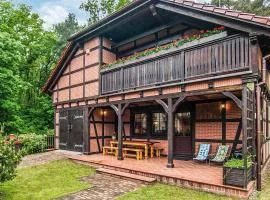 4 Bedroom Cozy Home In Pobierowo