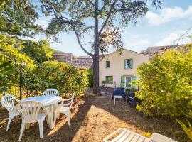 Beautiful Home In Berlou With Wifi And 2 Bedrooms, hotel em Berlou