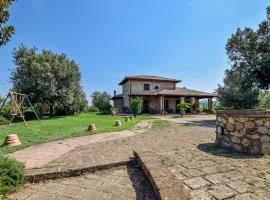 Awesome Home In Civitella Dagliano With Wifi And 3 Bedrooms, hotel in Civitella dʼAgliano