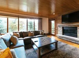 Luxury Two Bedroom Corner Suite with Mountain Views apartment hotel