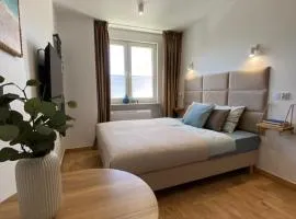 La Playa Apartments