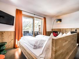 Mondschein Hotel & Chalet, hótel í Stuben am Arlberg