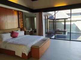 Room in Villa - Kori Maharani Villas - One-bedroom Villa with Private Pool 3 – hotel w mieście Siyut