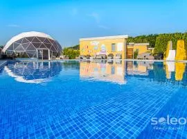 SOLEO Family Resort - domki 3 min od Morza - 3 Baseny, 3 Jacuzzi, Sauna, ANIMACJE, Małpi Gaj, 3 Sale Zabaw, 4 Place Zabaw, 2 Restauracje
