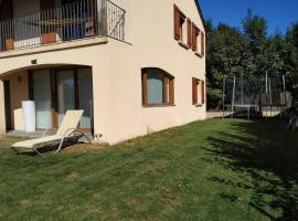 Relax y naturaleza en Bourg-Madame/Puigcerdà., hotel with parking in Bourg-Madame