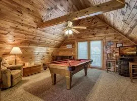 Old Glory, Pool Table, Pool access, WIFI, Free Attraction Tickets!!!