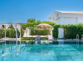 Sonel Luxury Villa, a Family Retreat, By ThinkVilla, hotel familiar en Mouzákion