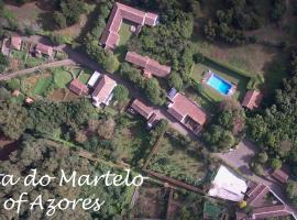 Quinta Do Martelo, гостевой дом в городе Ангра-ду-Эроишму