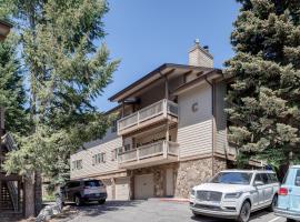 Teewinot C2, apartment in Teton Village