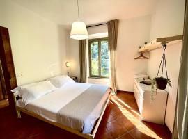 [AvocadoHouse] Incredibile Appartamento Con Vista, hotel em San Pellegrino Terme