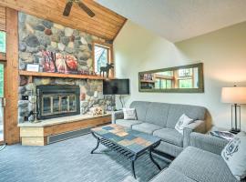 Ski-InandSki-Out Retreat with Resort Amenities!, cottage in Lutsen