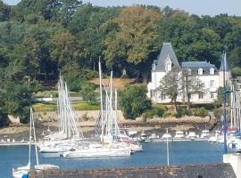 Studio lumineux proche port & plages, hotel in Bénodet