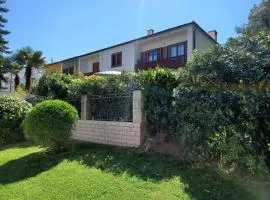 Apartments by the sea Novigrad - 7335