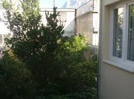 Apartments with a parking space Makarska - 14560