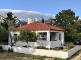 Holiday house with a parking space Seline, Paklenica - 16318, casa de campo em Starigrad-Paklenica