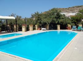 San Antonio Guesthouse, casa de praia em Xlendi