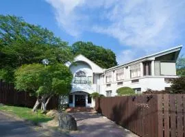 Izu Ippeki Lake Lakeside Terrace