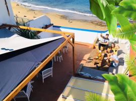 Surf House Gran Canaria, ξενοδοχείο στο Λας Πάλμας ντε Γκραν Κανάρια