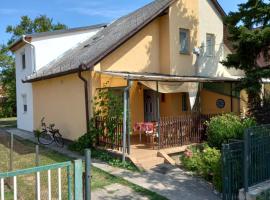 Csalogány Villa Balatonboglár, hotel en Balatonboglár