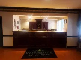 Wingate Suites by Wyndham Youngstown - Austintown