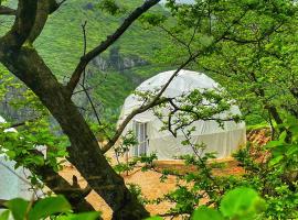 Serene Glamping سيرين, hotel Szalálában