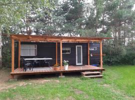 Domek holenderski w Stadnine Koni Mazury, campsite in Łukta