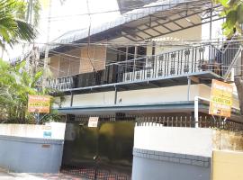 Paradise Inn Guest House, hotel din Alleppey