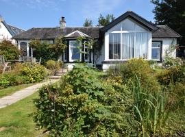 Ashburn Cottage, place to stay in Lochgoilhead