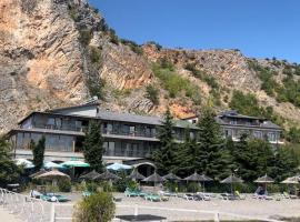 Kukësi Resort Aldo, hotel v destinaci Lin