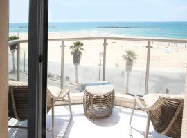 Trumpeldor - Wonderful & amazing sea view 3 rooms!, пляжный отель в Тель-Авиве