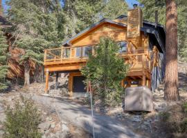 Spectacular Lakeview Cabin, hotel with parking in Kings Beach
