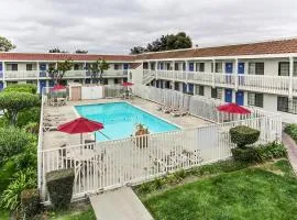 Motel 6-Salinas, CA - North Monterey Area